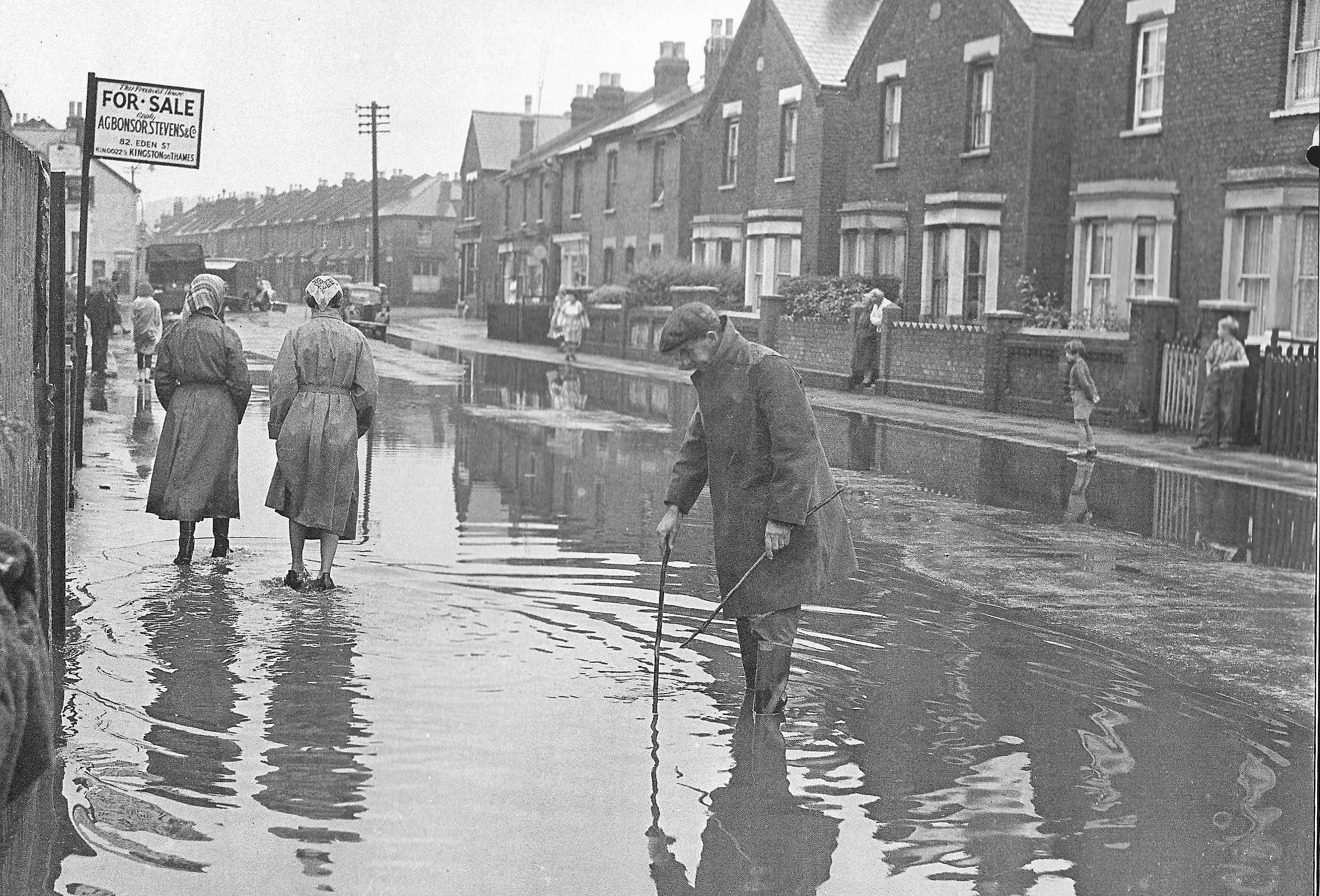 Flooding in Elm Road 1957